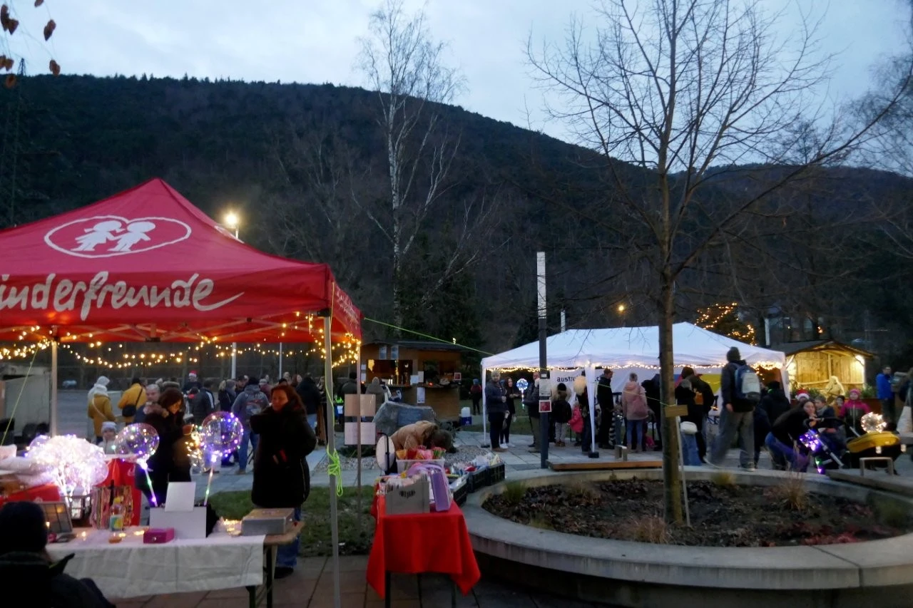 Kinderfreunde Adventfenster